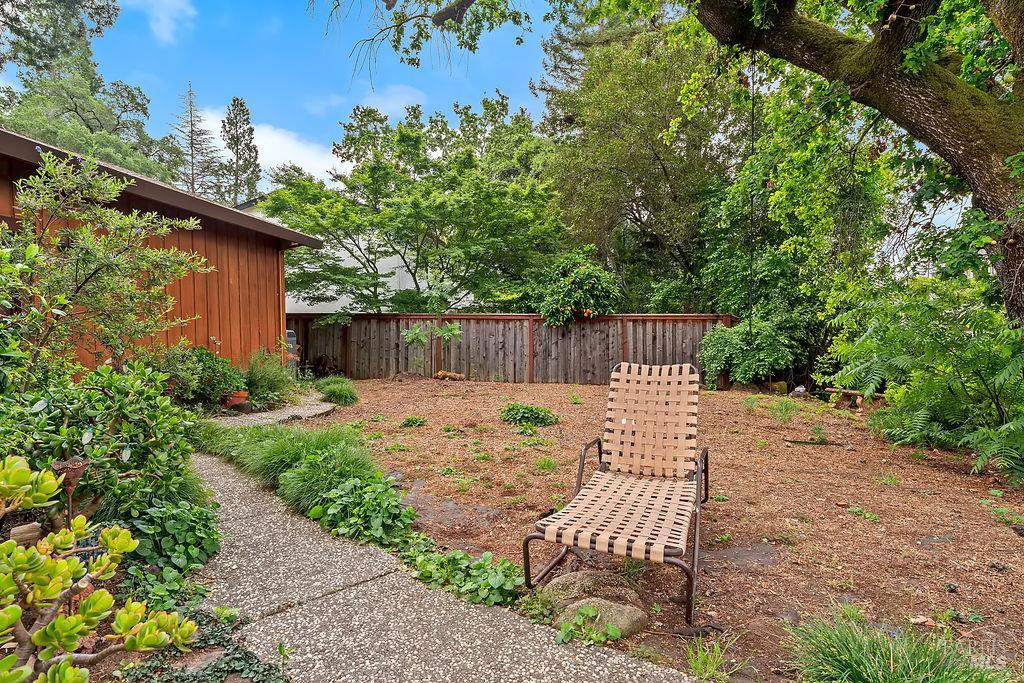 2425 Rancho Cabeza Drive