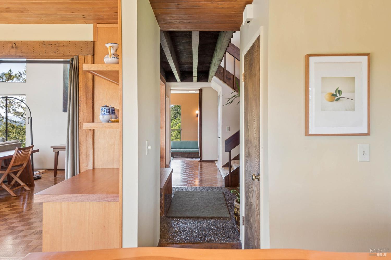 40 El Mirador Drive