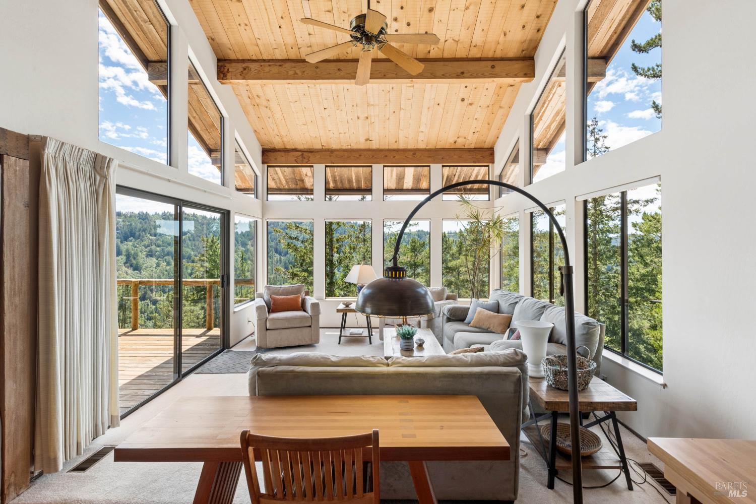 40 El Mirador Drive