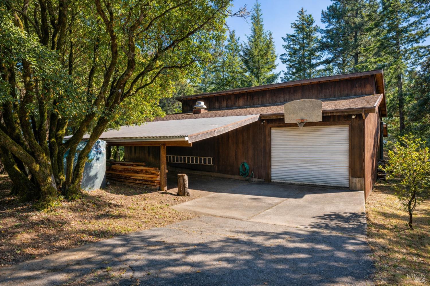40 El Mirador Drive