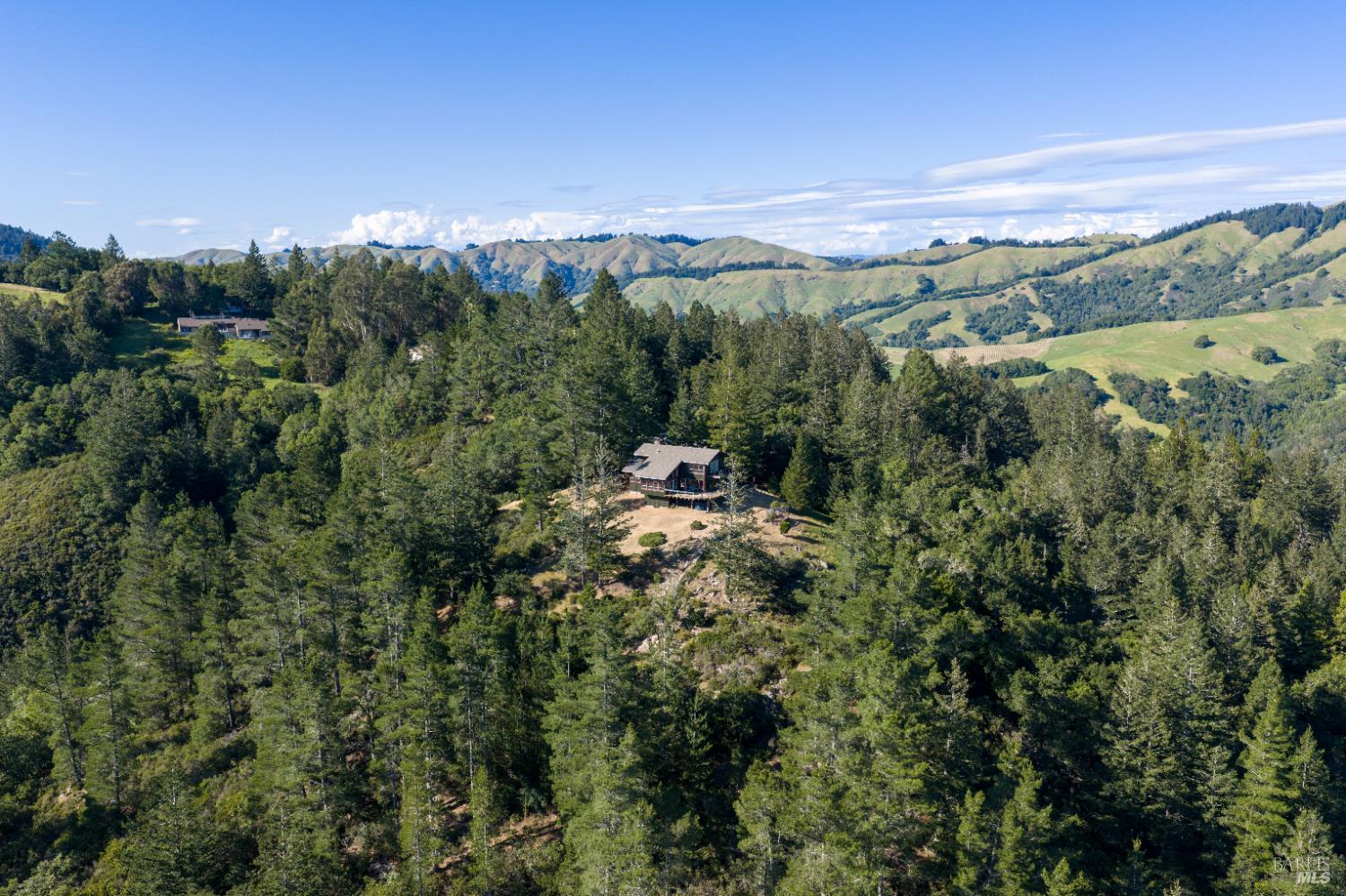 40 El Mirador Drive