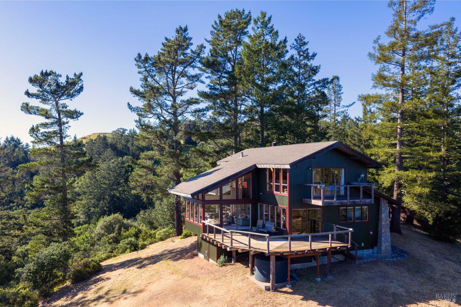 40 El Mirador Drive