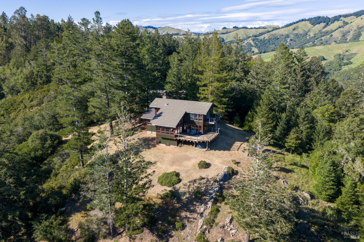 40 El Mirador Drive
