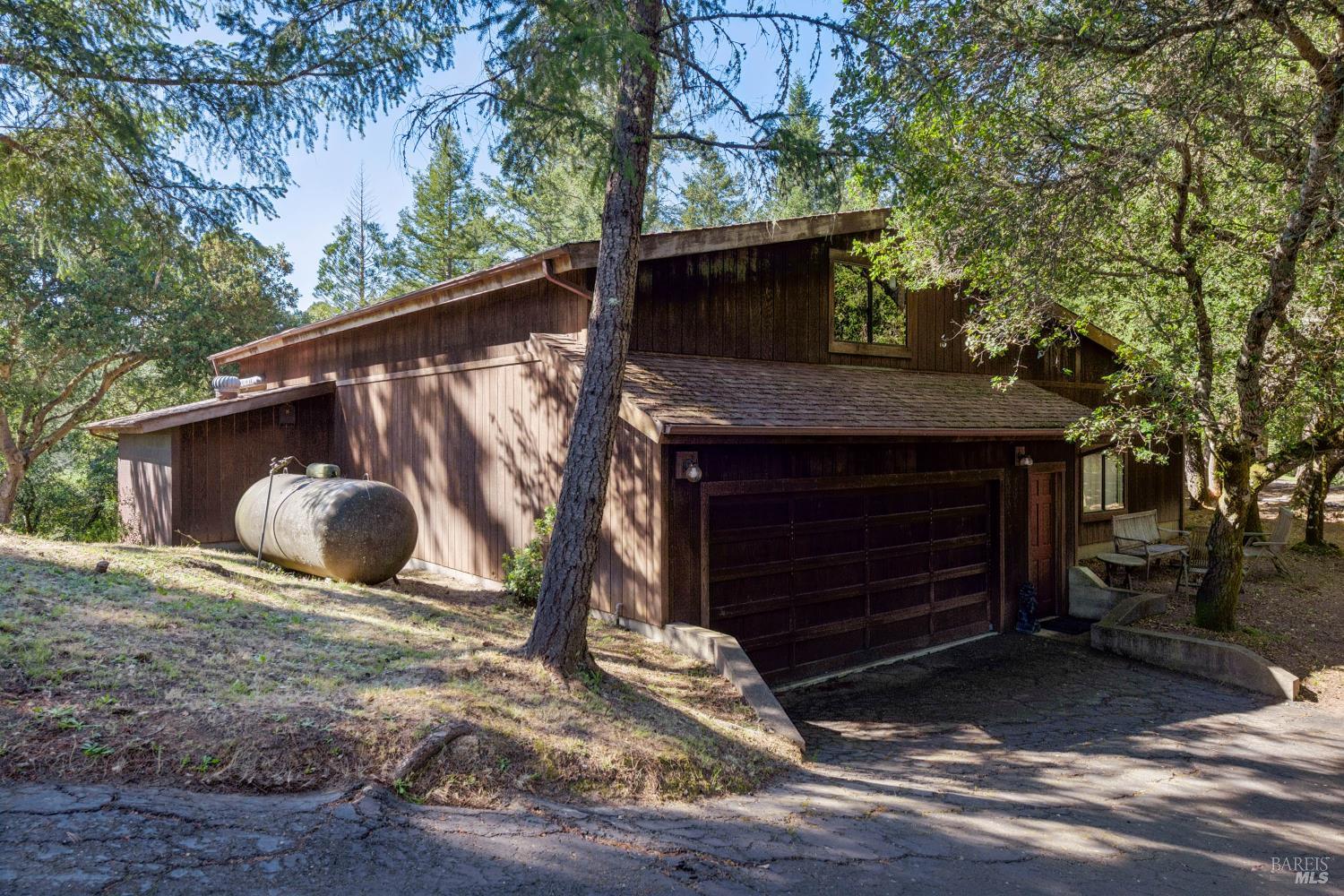 40 El Mirador Drive