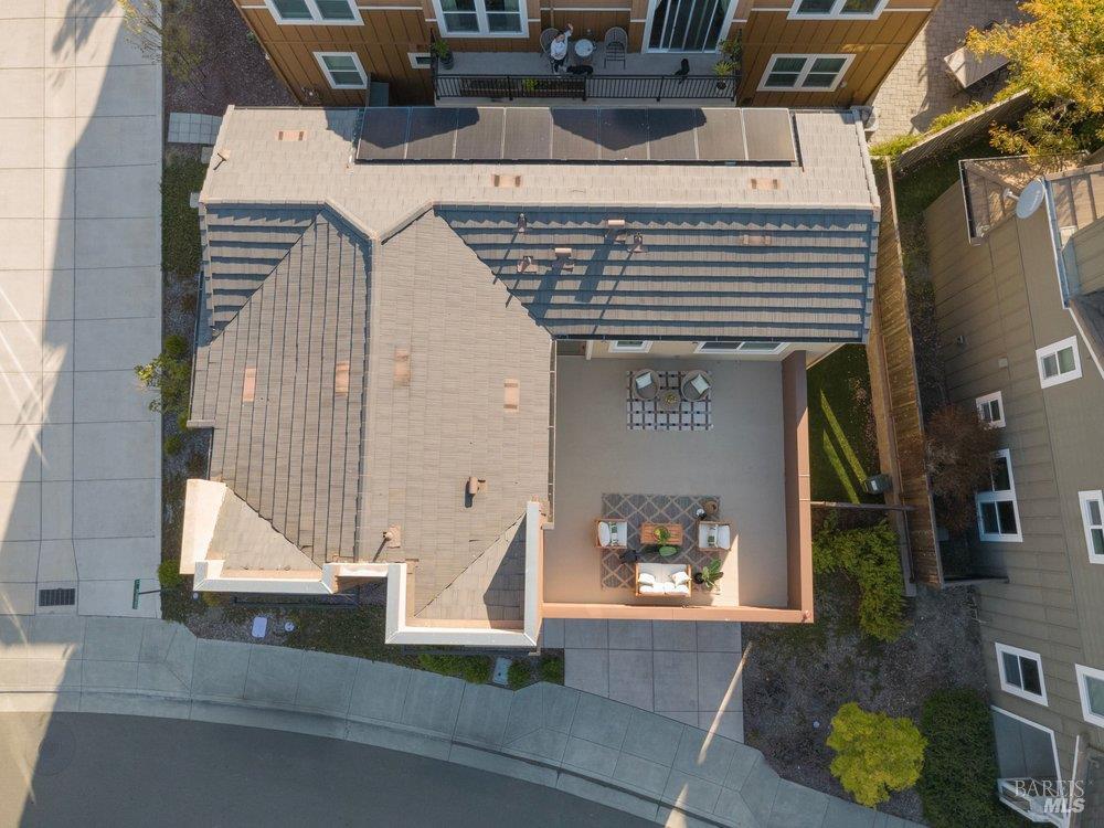 589 Sapphire Street