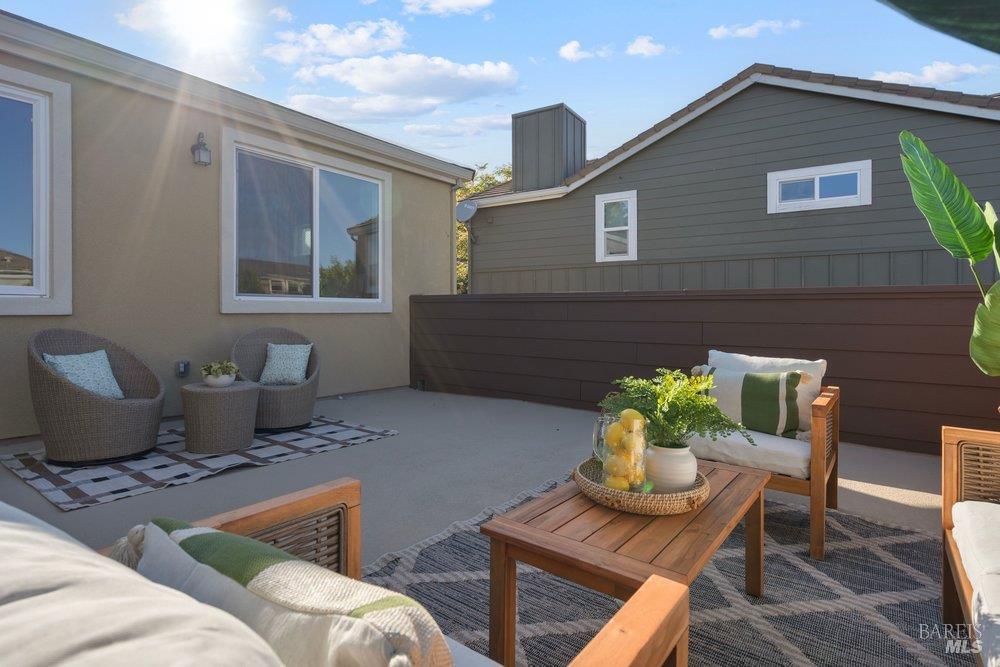 589 Sapphire Street