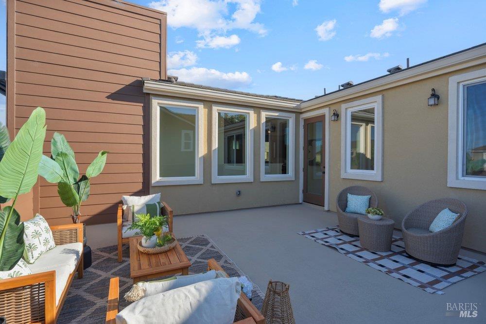 589 Sapphire Street