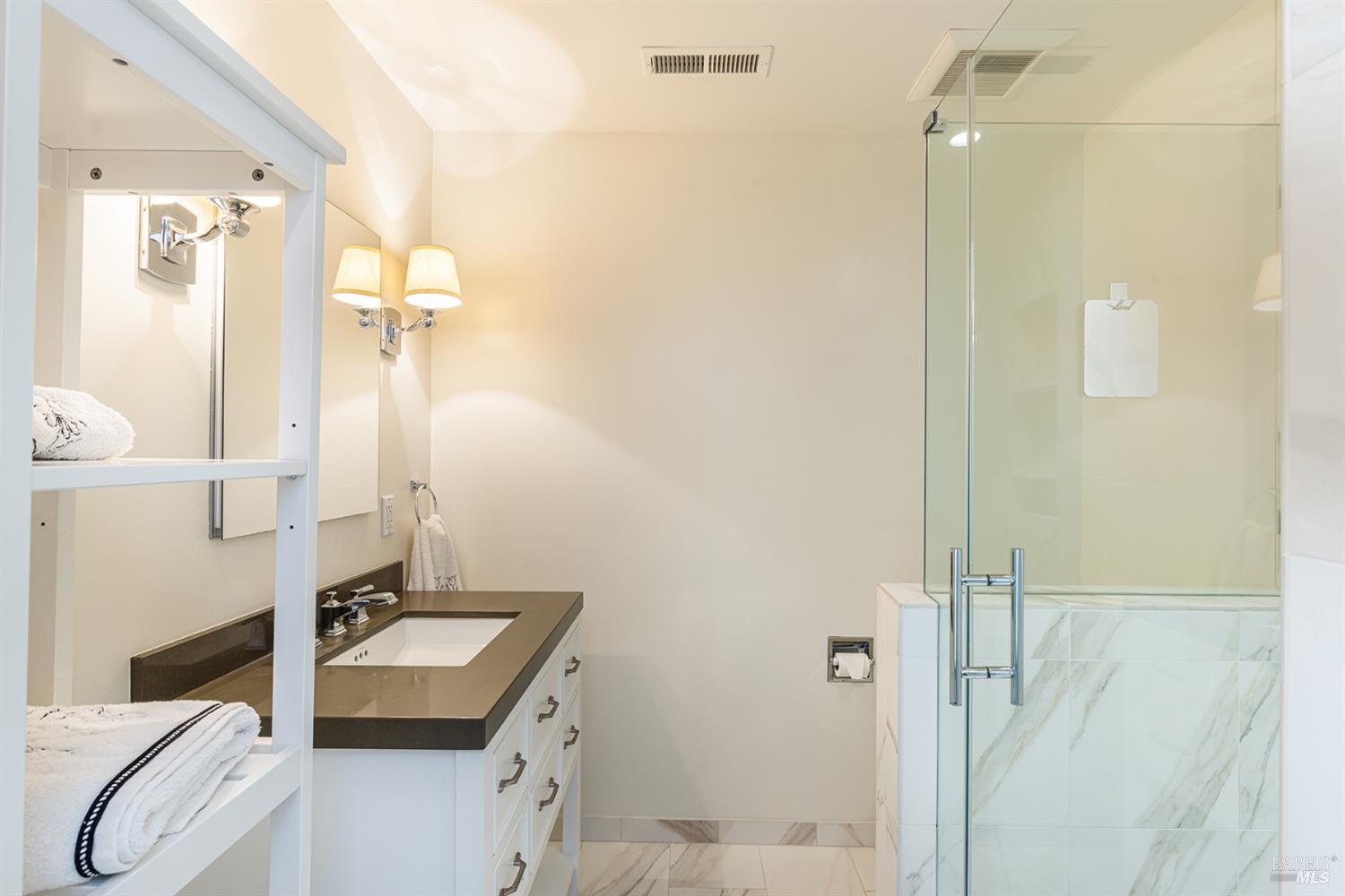 710 E Thomson Avenue