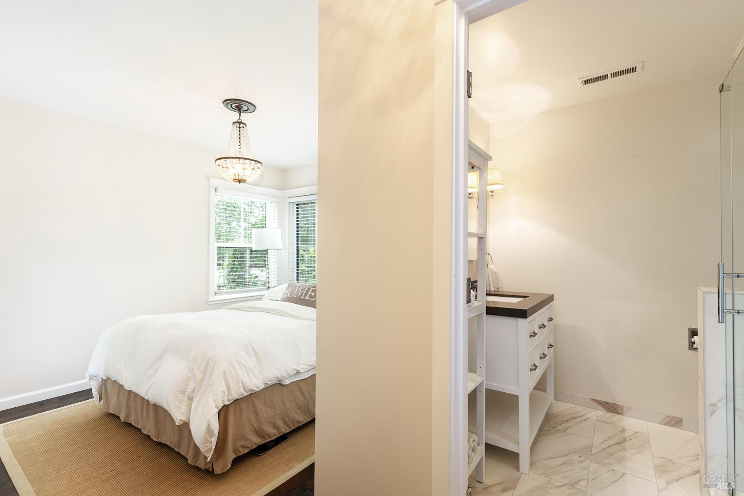 710 E Thomson Avenue