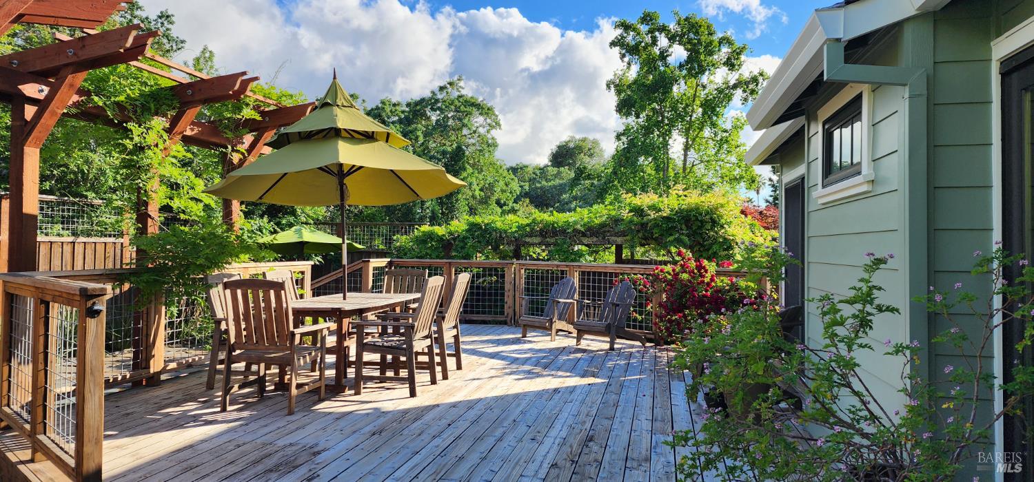 710 E Thomson Avenue