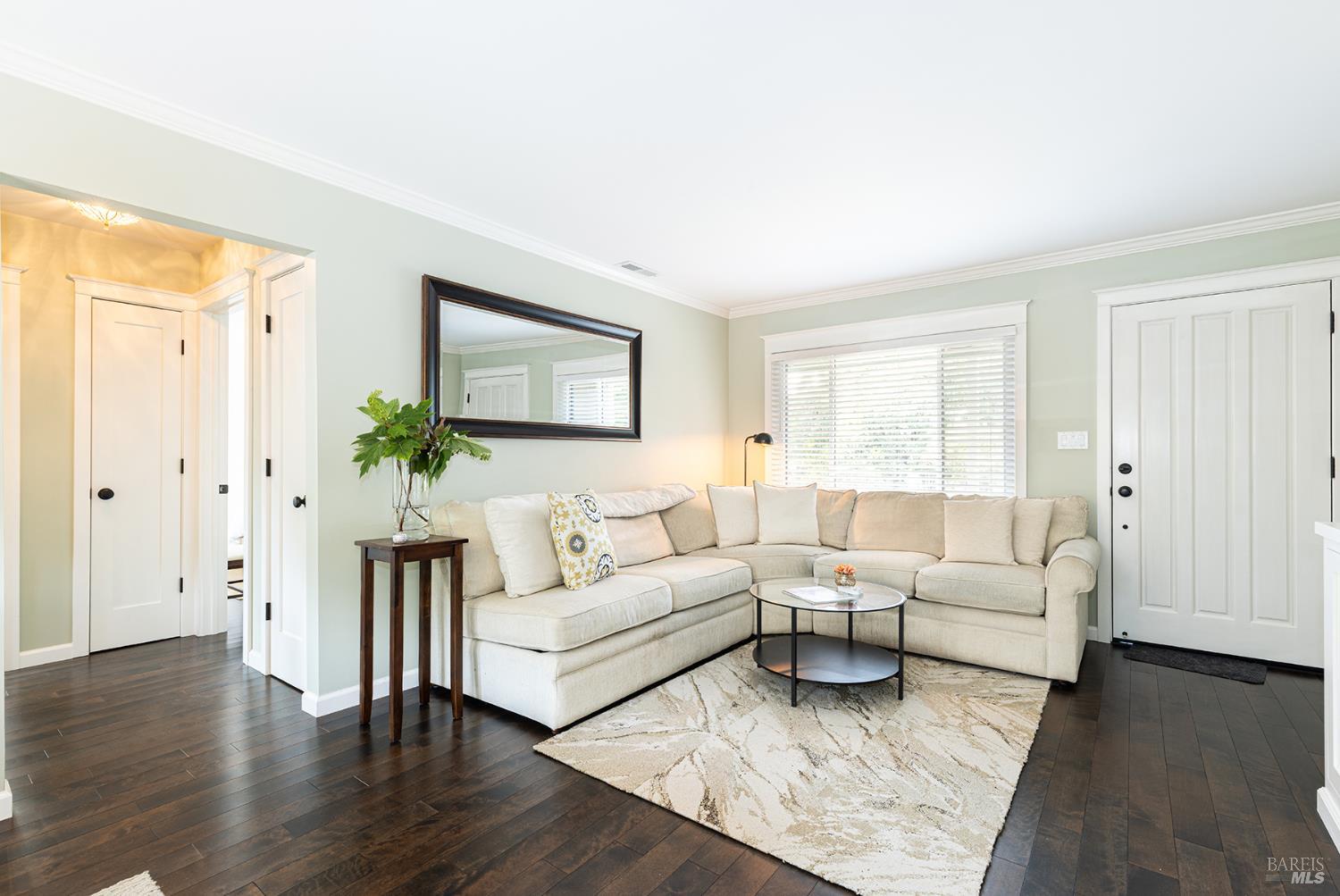 710 E Thomson Avenue