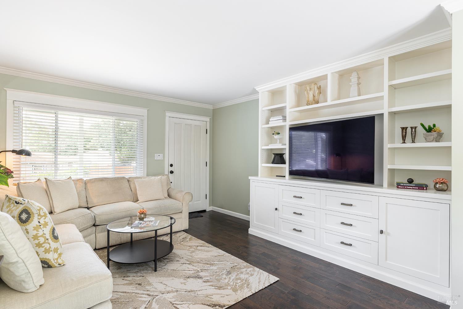 710 E Thomson Avenue