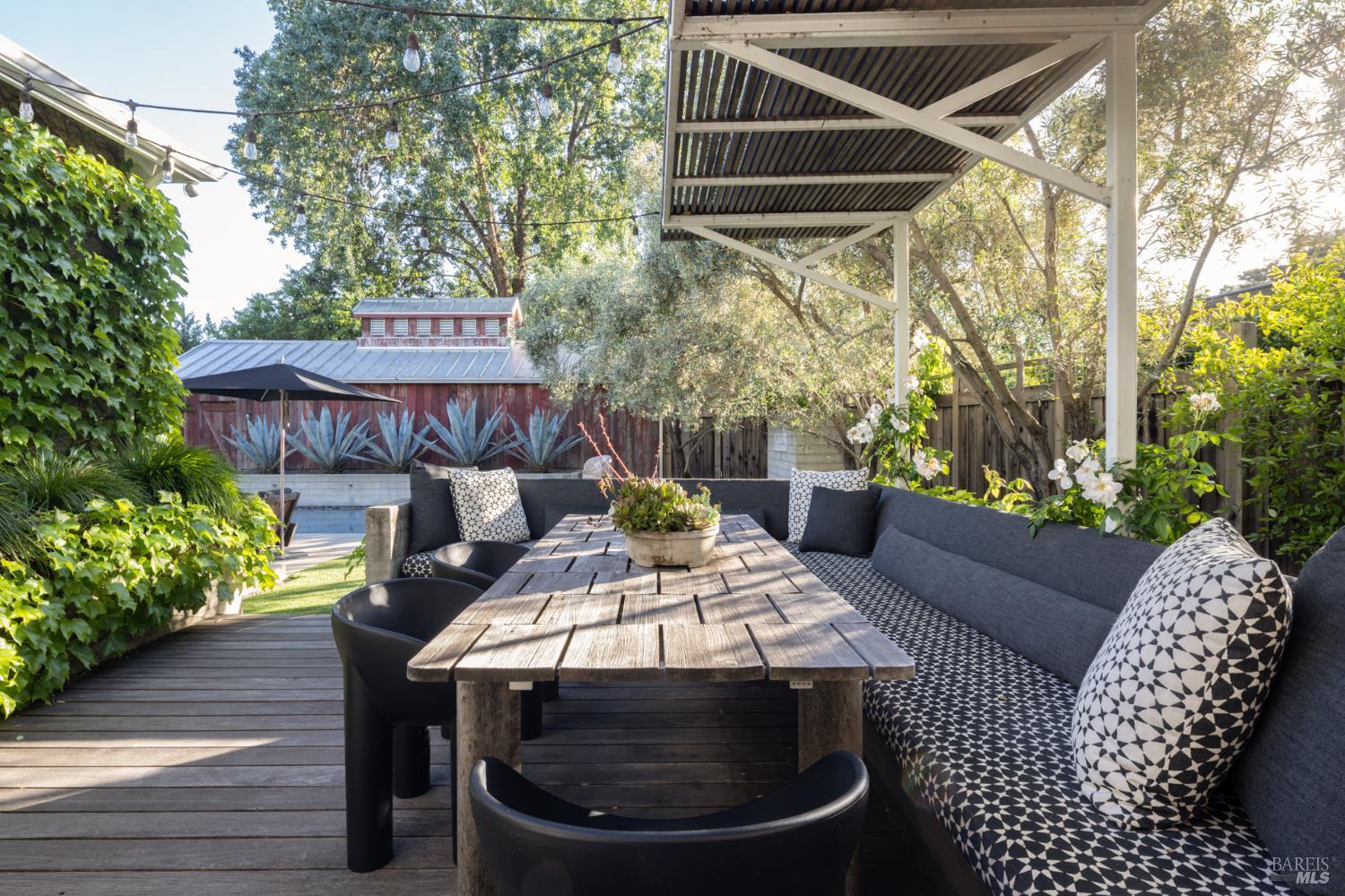 1331 Stockton Street