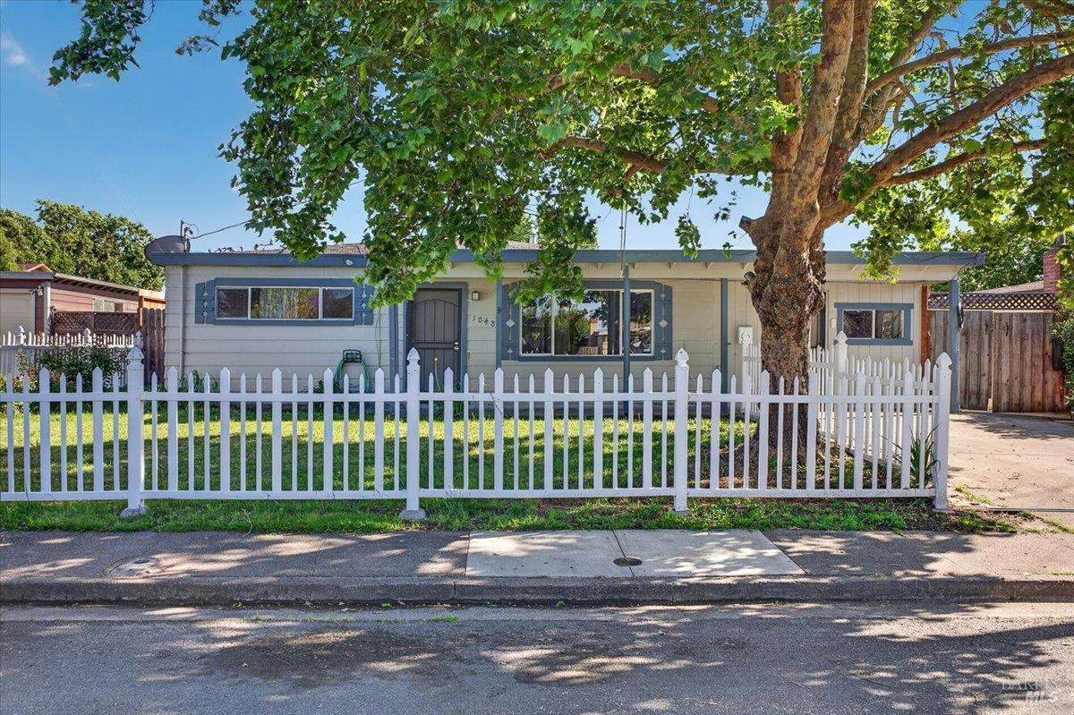 1048 San Clemente Drive