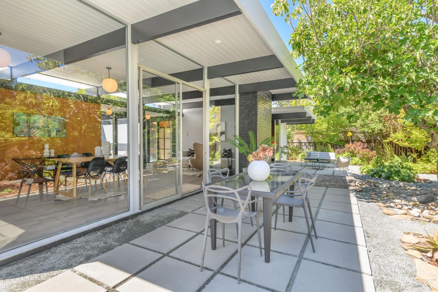 27 Sao Augustine Way