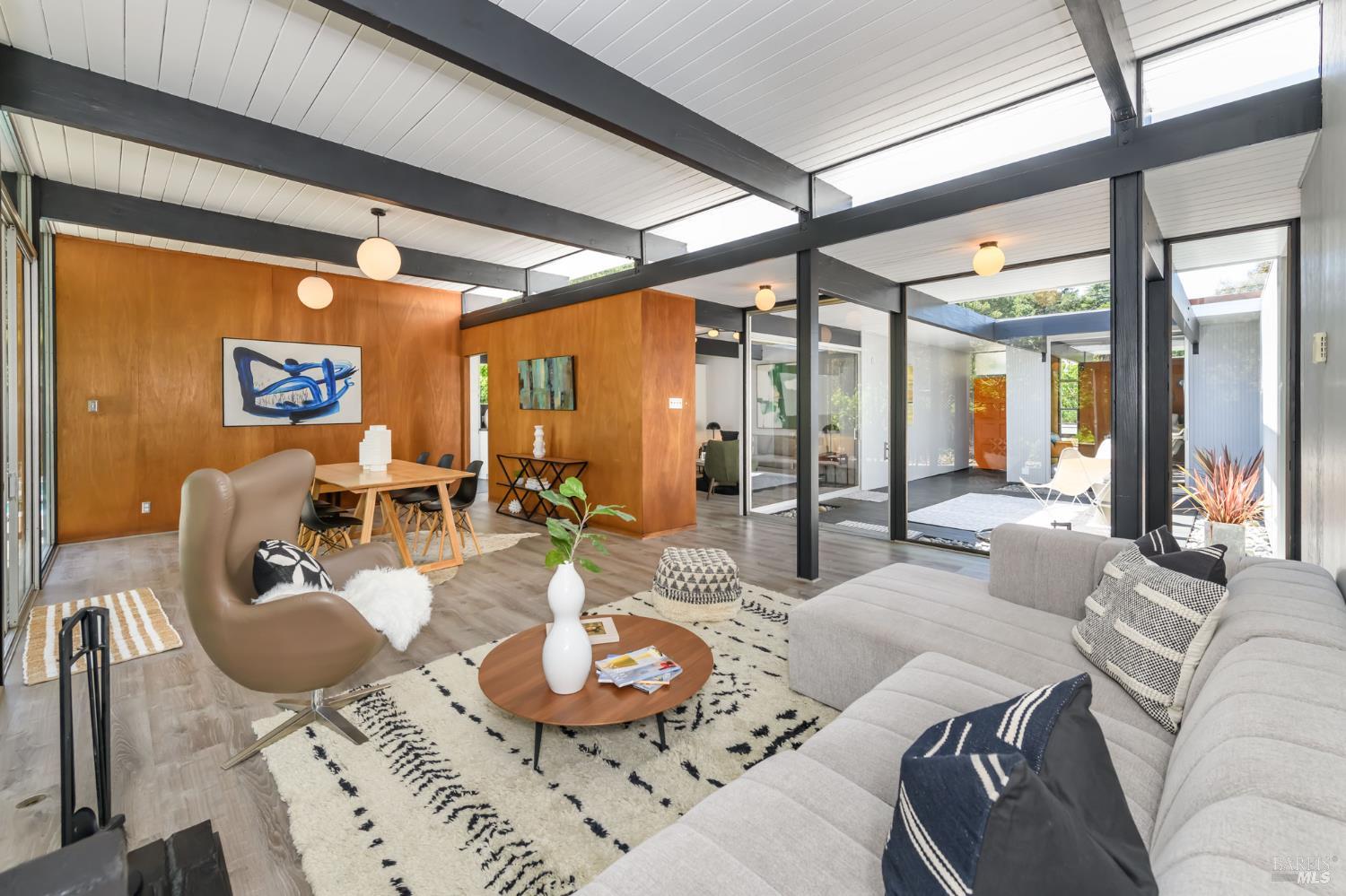 27 Sao Augustine Way