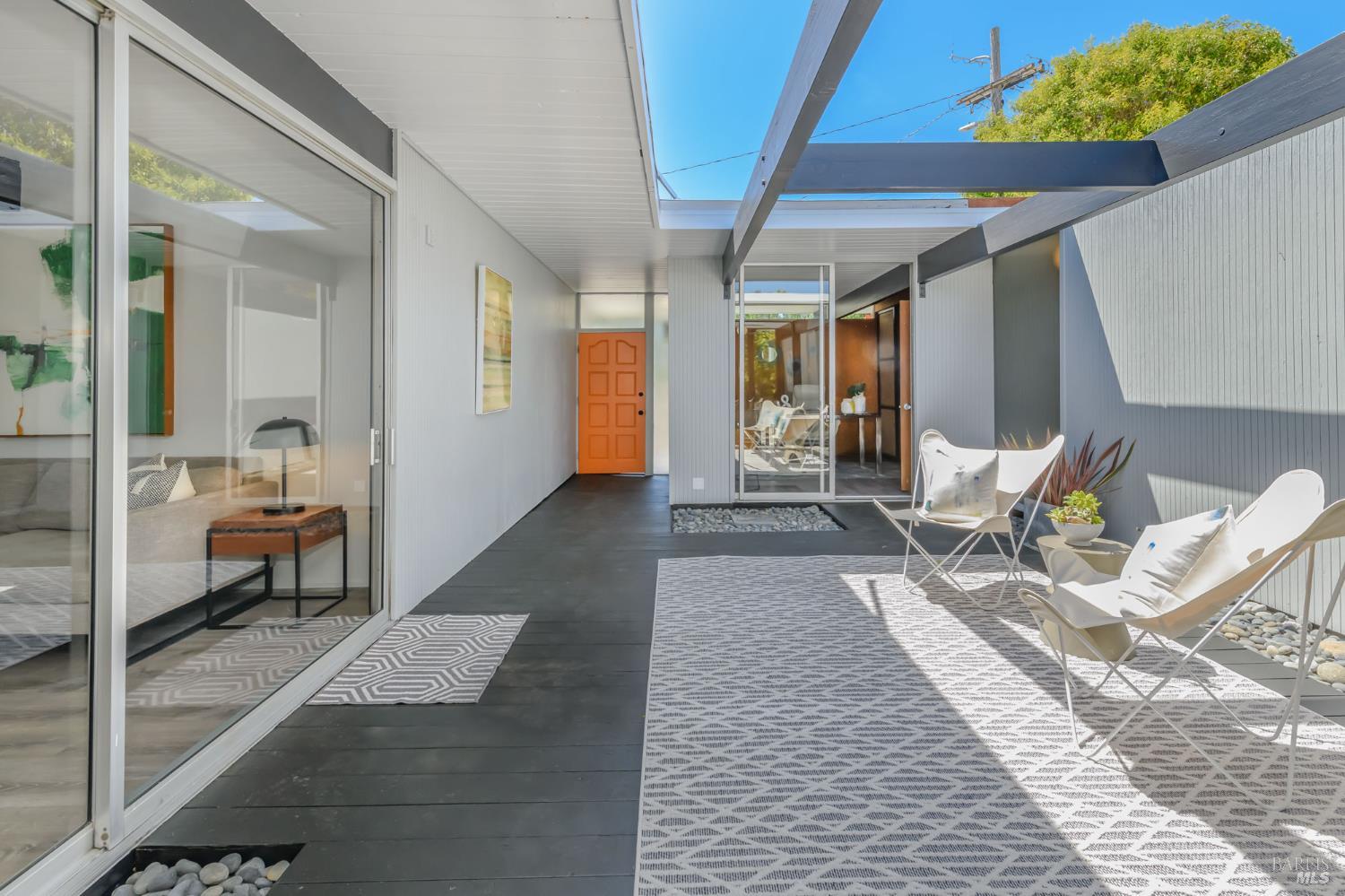 27 Sao Augustine Way