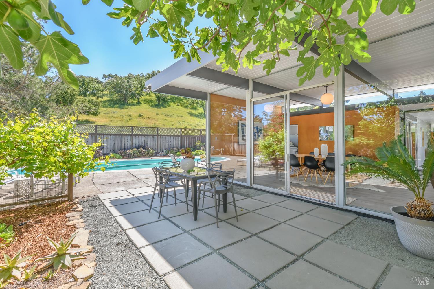 27 Sao Augustine Way