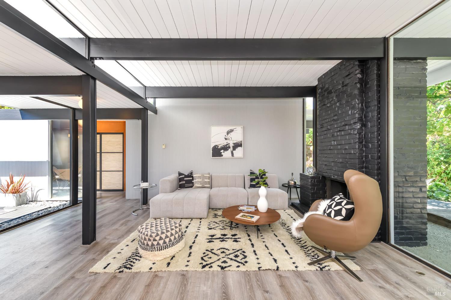 27 Sao Augustine Way