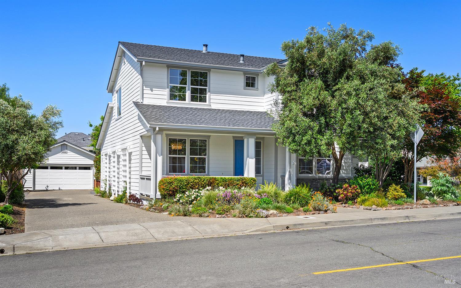 997 Lupine Court