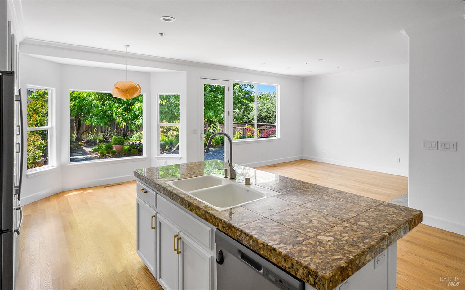 997 Lupine Court