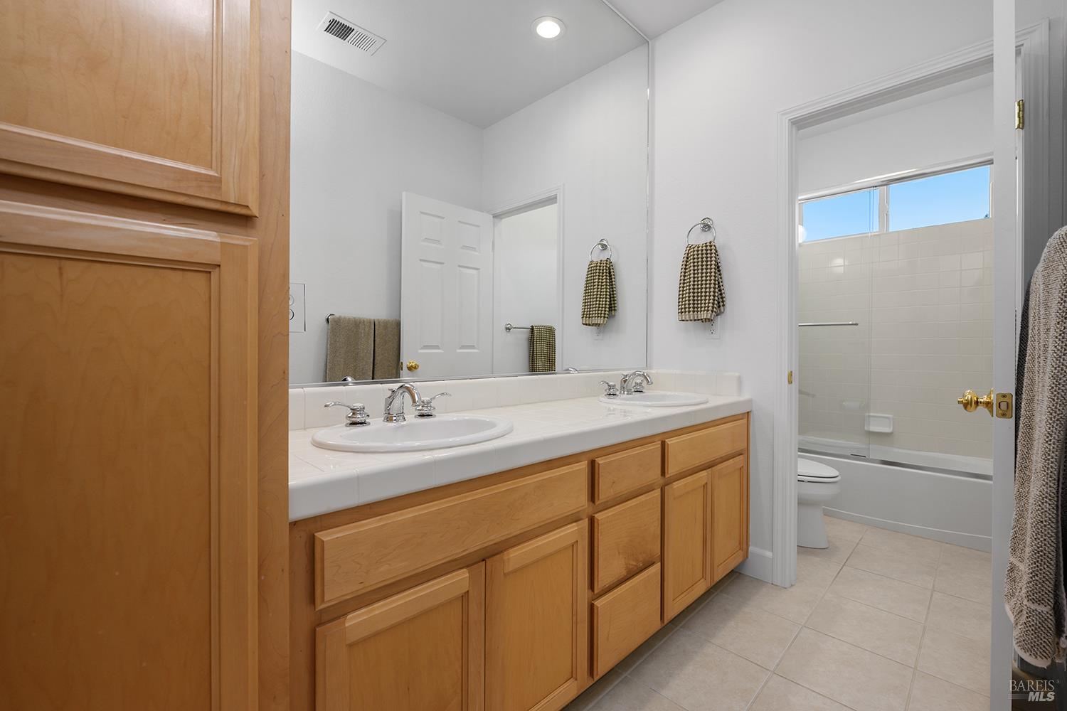 997 Lupine Court