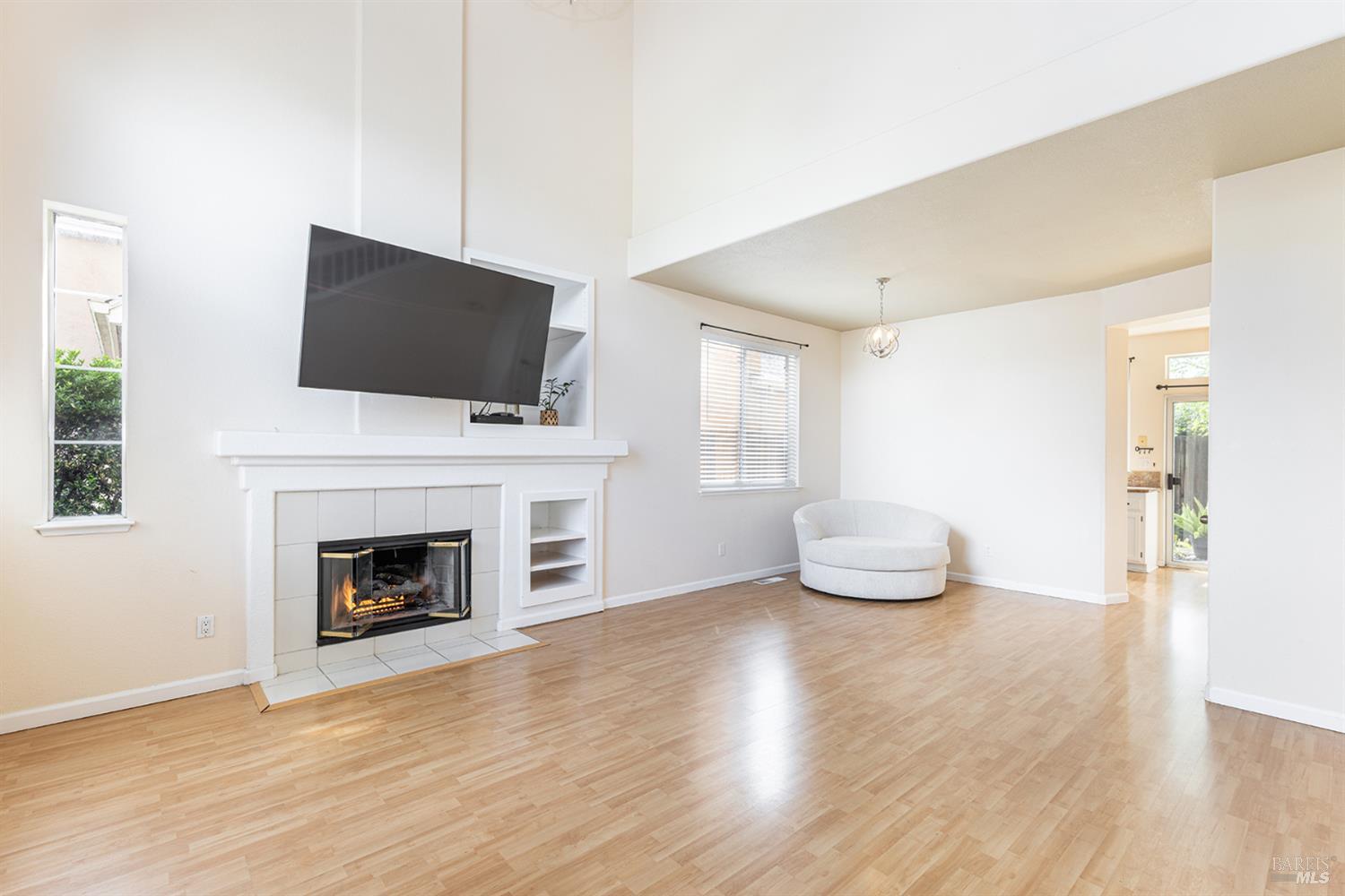 2414 Bramble Way