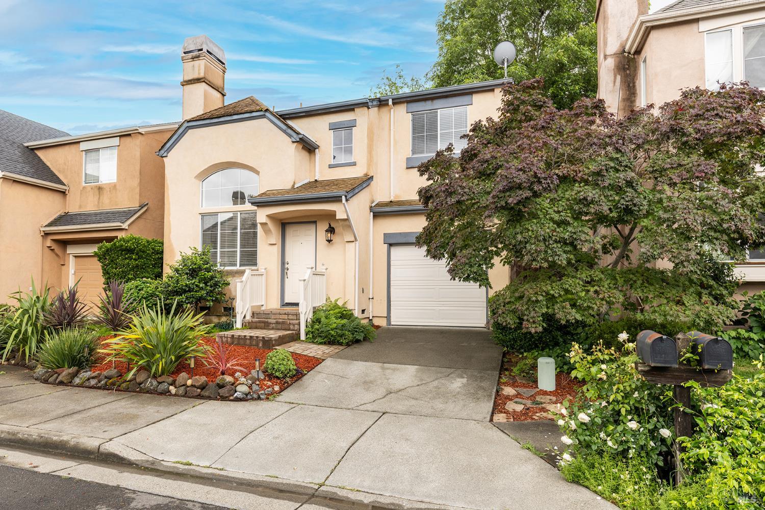 2414 Bramble Way