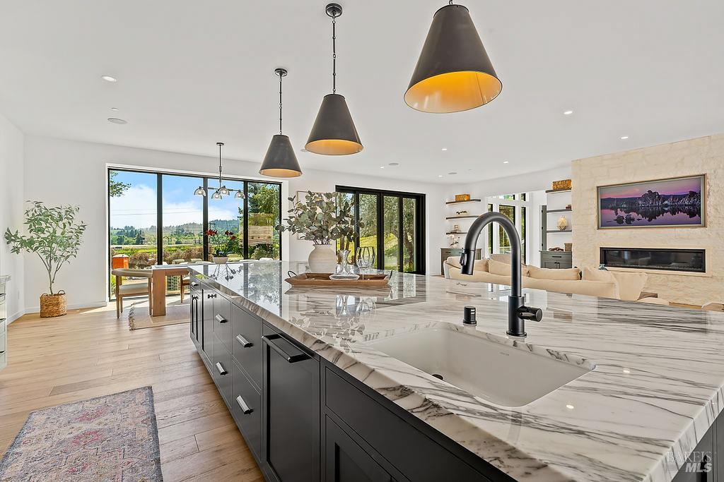 1099 Dry Creek Road