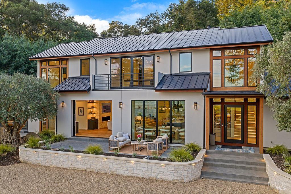 1099 Dry Creek Road