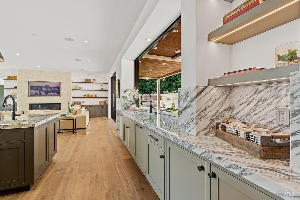1099 Dry Creek Road