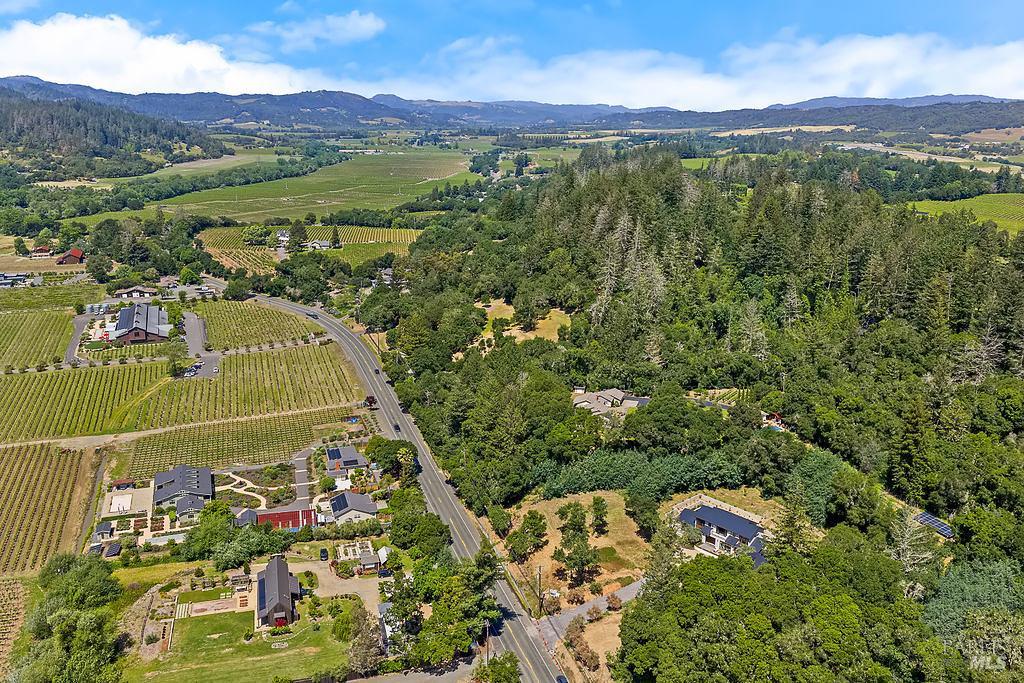 1099 Dry Creek Road