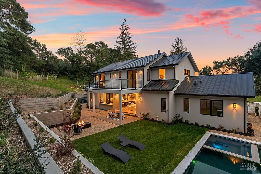 1099 Dry Creek Road