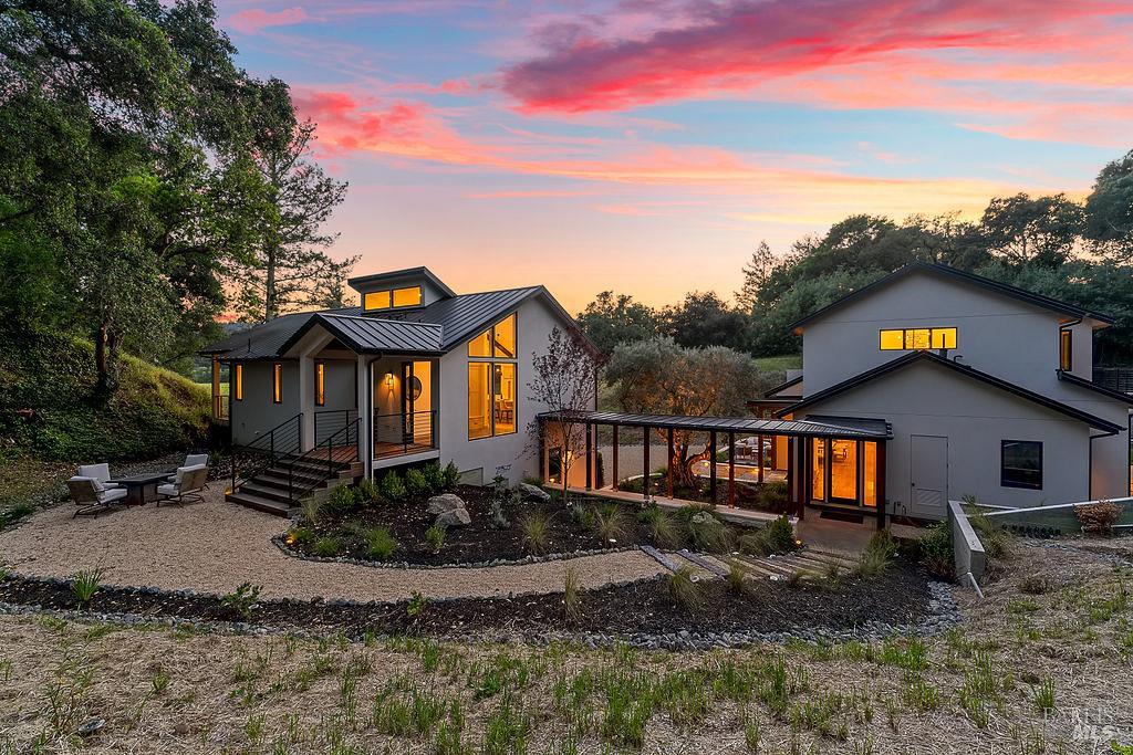 1099 Dry Creek Road