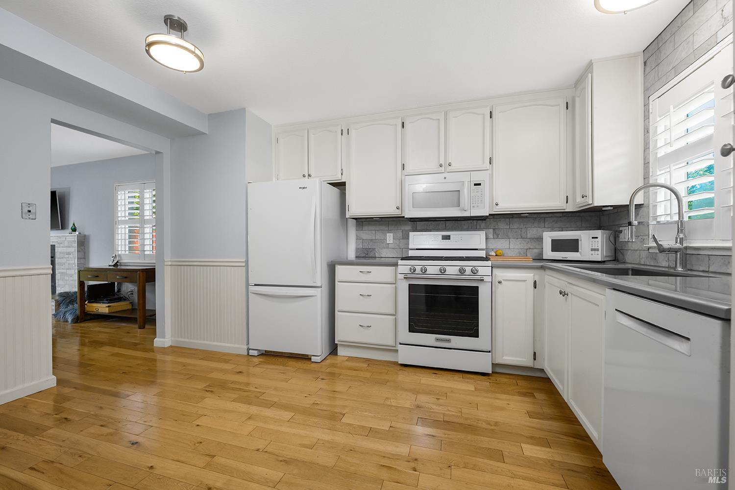 31 Front Street Unit: #A