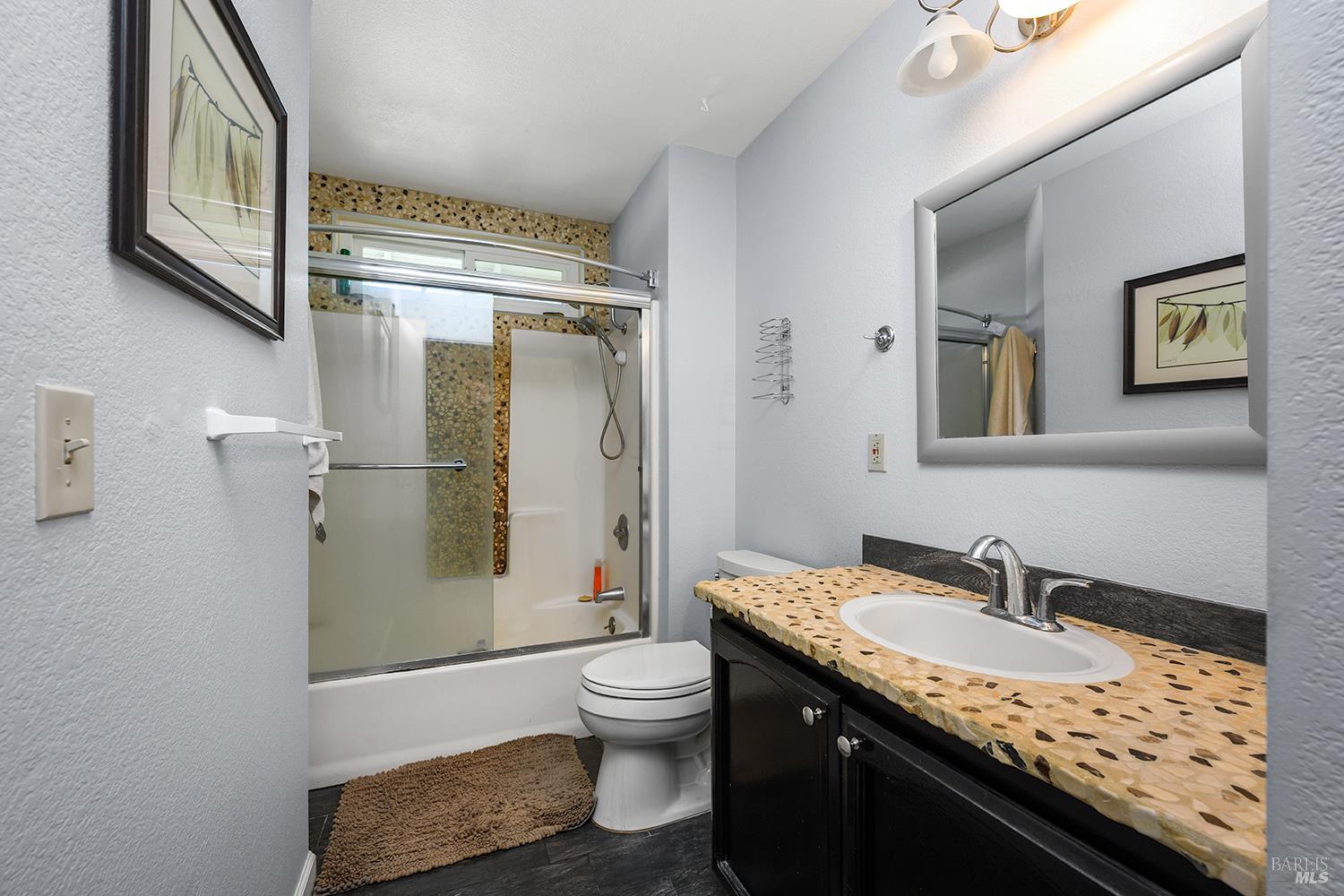 31 Front Street Unit: #A