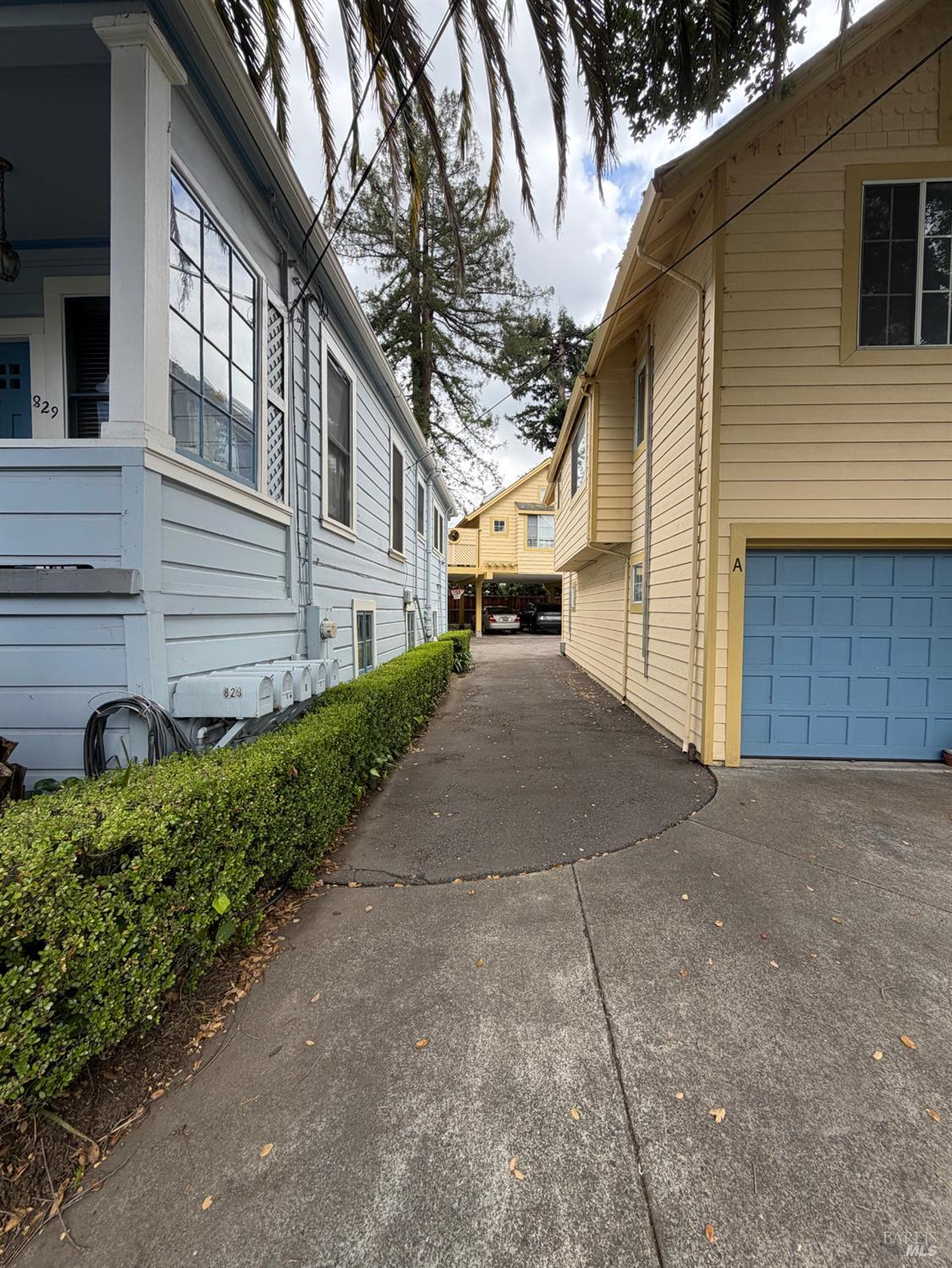 829 San Anselmo Avenue