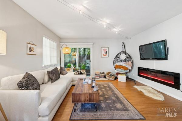 829 San Anselmo Avenue