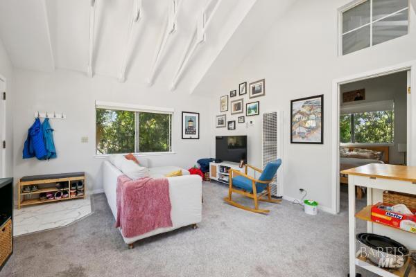 829 San Anselmo Avenue