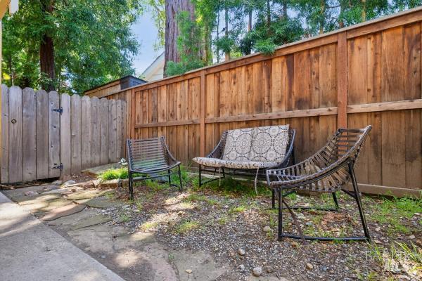 829 San Anselmo Avenue