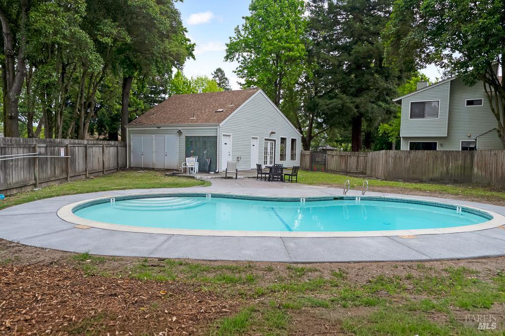 79 William Street Unit: #D