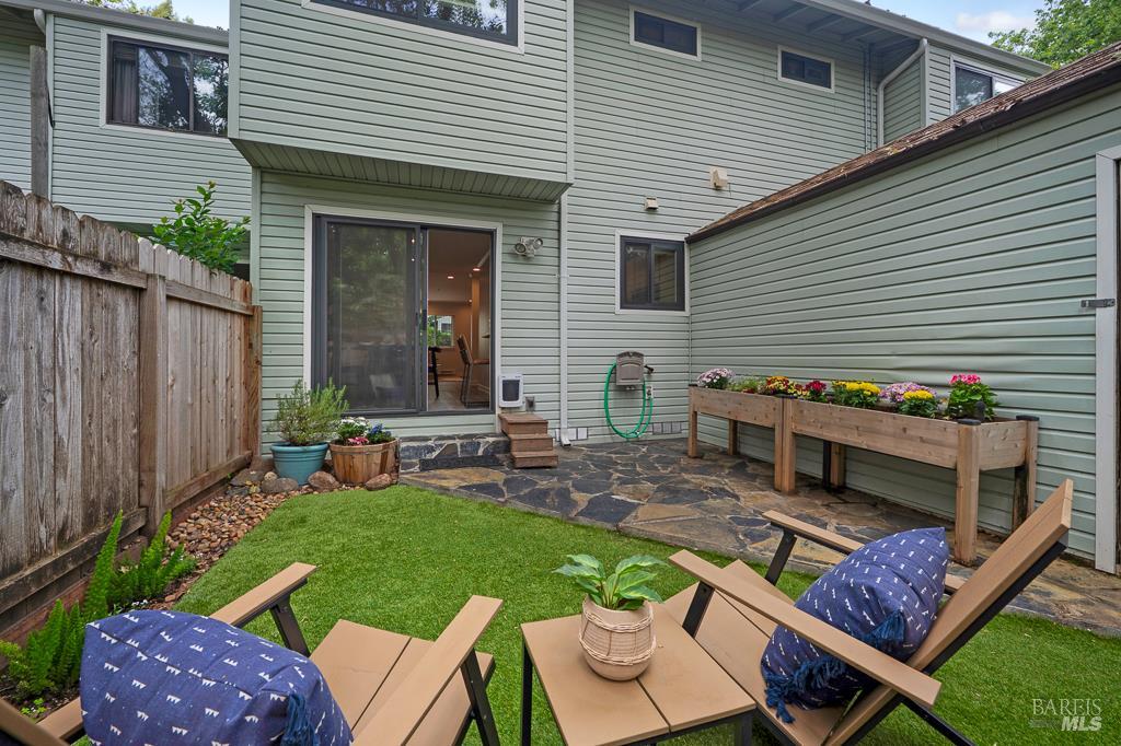 79 William Street Unit: #D