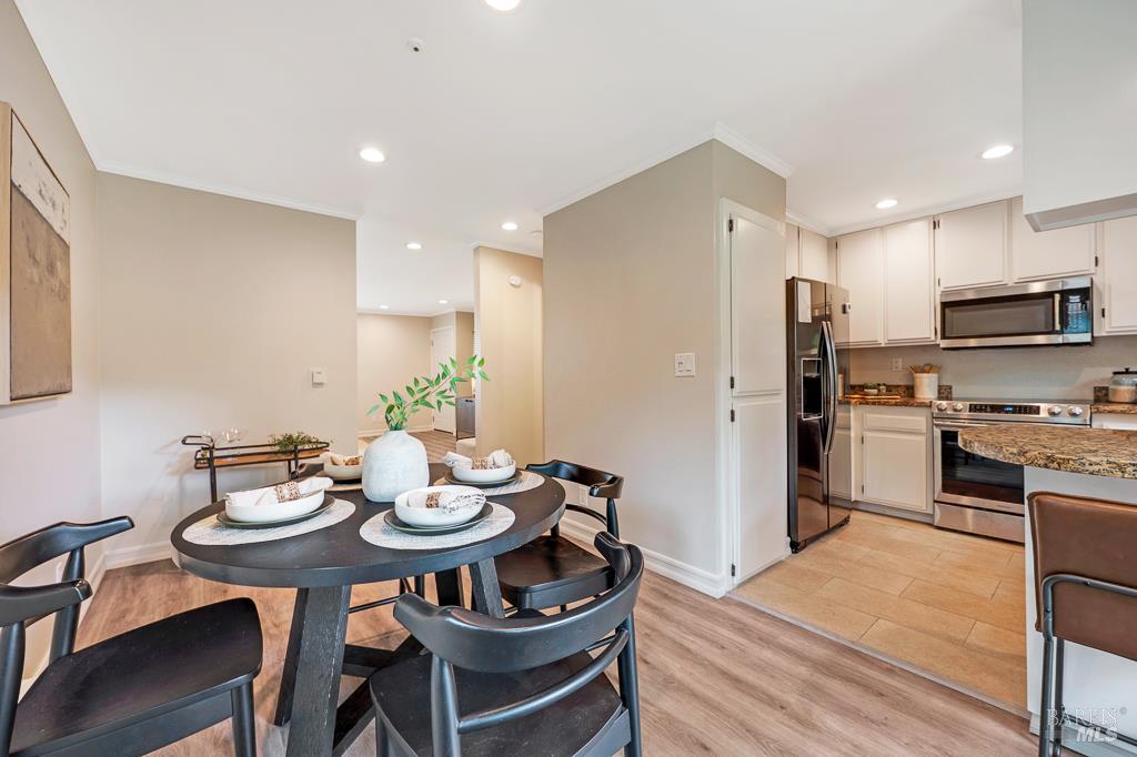 79 William Street Unit: #D