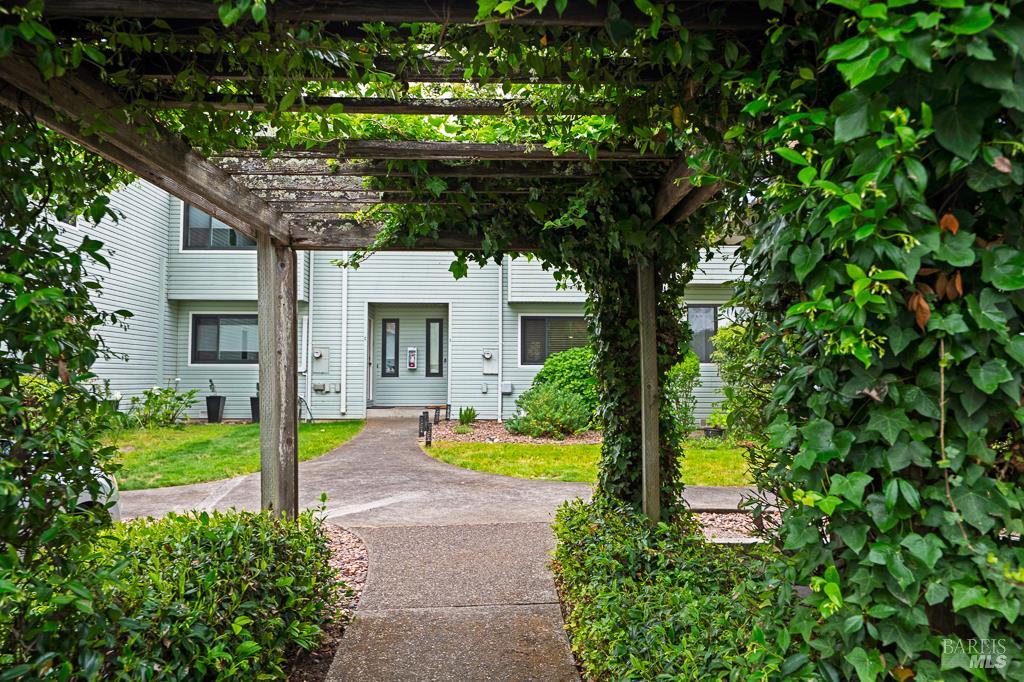 79 William Street Unit: #D