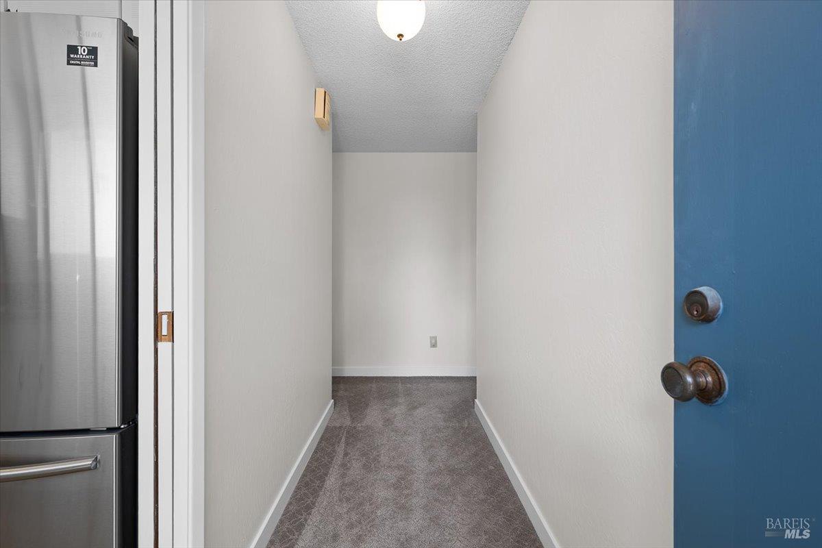 405 Ely Boulevard S