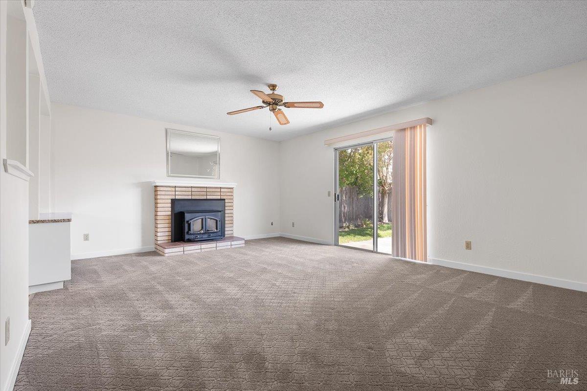 405 Ely Boulevard S
