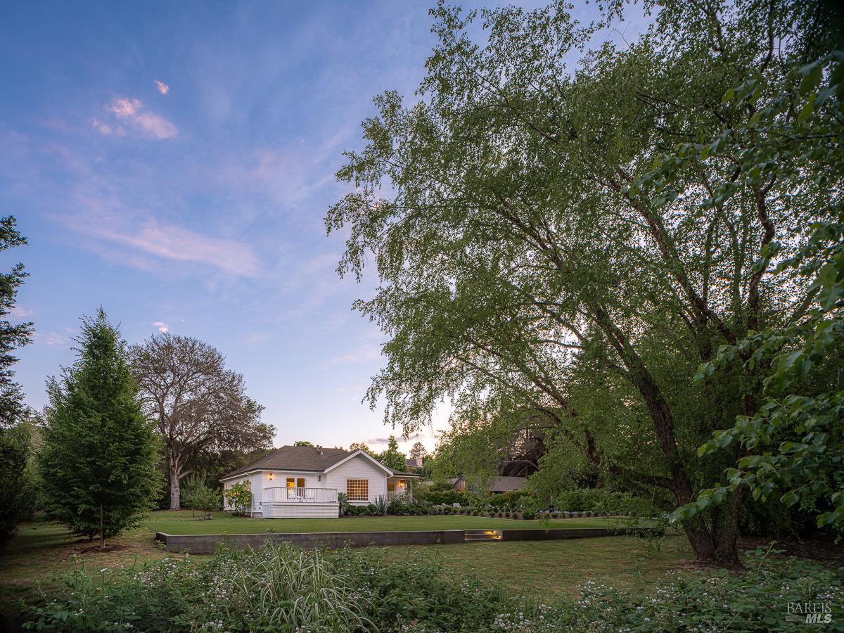 555 Magnolia Avenue