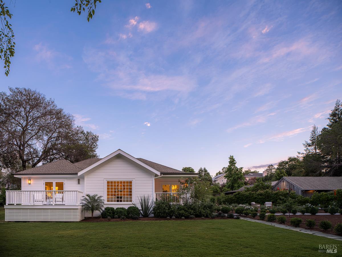 555 Magnolia Avenue