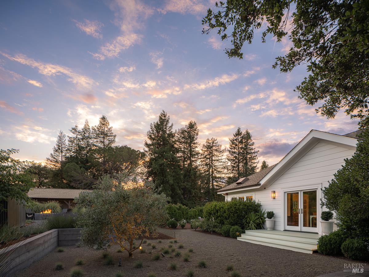 555 Magnolia Avenue