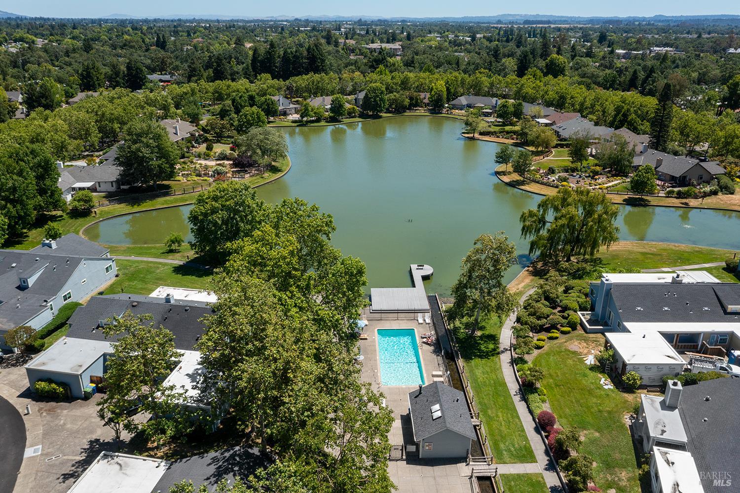 9211 Lakewood Drive